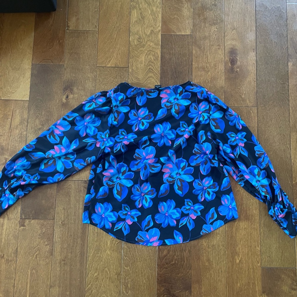 Sanctuary Medium Blouse Blue Floral Button Up V-Neck Long Sleeve Top - Picture 4 of 6